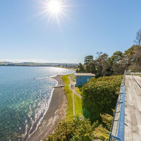 Spectacular Lakefront Home Taupo Dış mekan fotoğraf