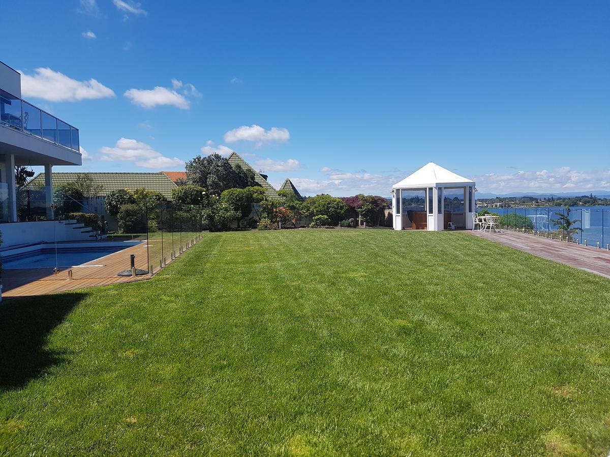 Spectacular Lakefront Home Taupo Dış mekan fotoğraf