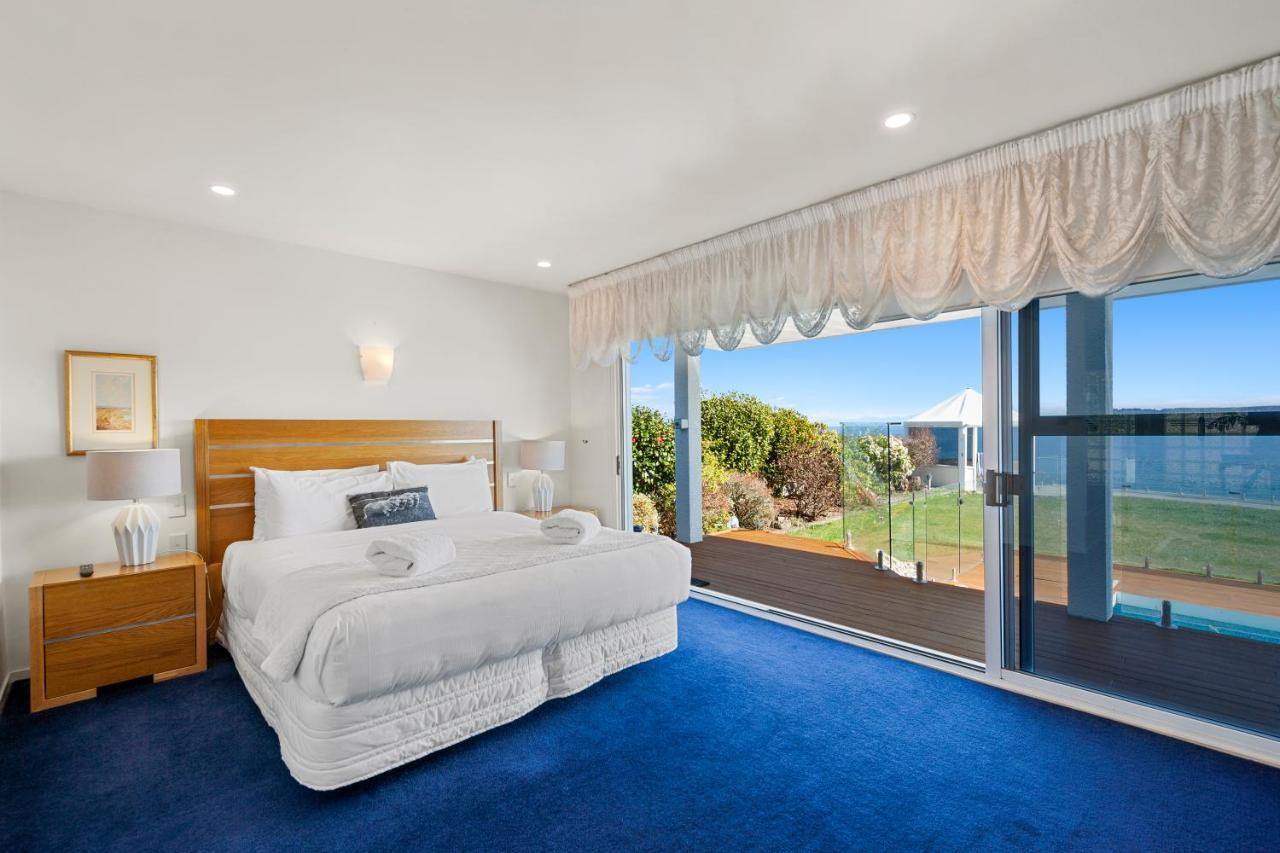 Spectacular Lakefront Home Taupo Dış mekan fotoğraf